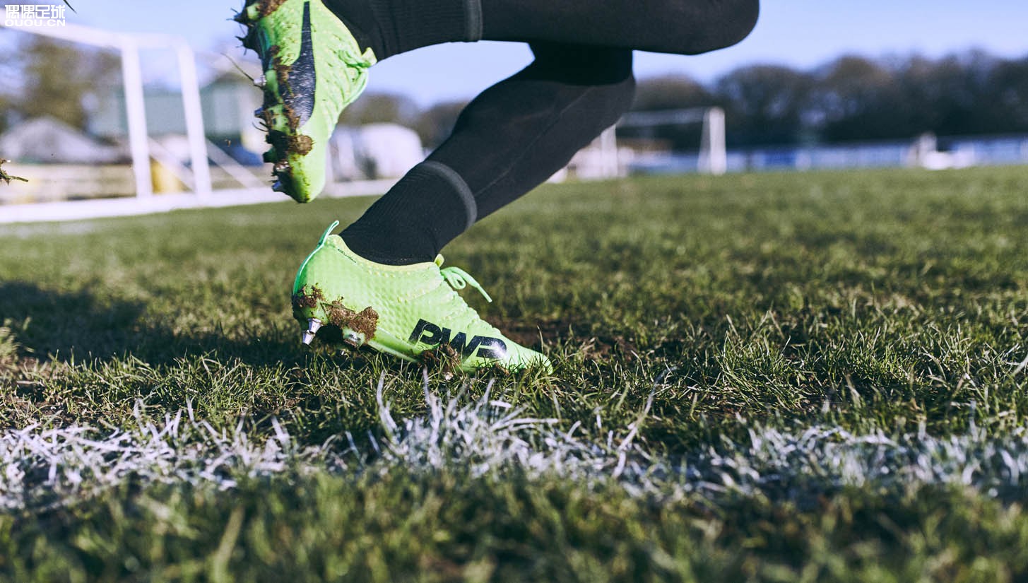 彪马足球鞋evopower1.4,pumaone20.1足球鞋测评