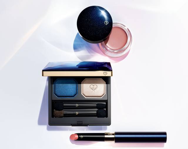 斩男红唇妆搭配,又纯又好看的斩男妆容