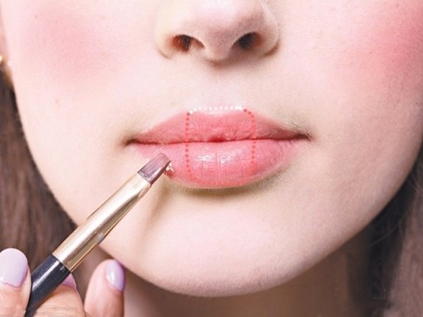 最火的唇妆教程,3d立体唇妆画法视频