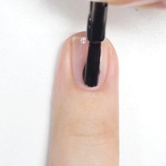 儿童涂儿童专用指甲油的危害,指甲油味太大了有毒吗