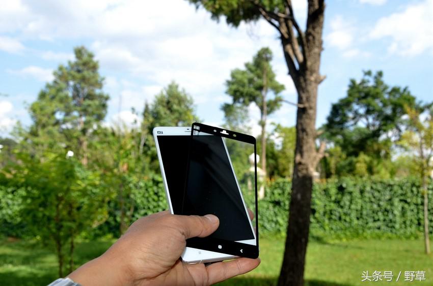 小米note背面贴膜怎么样,小米note12R后贴膜