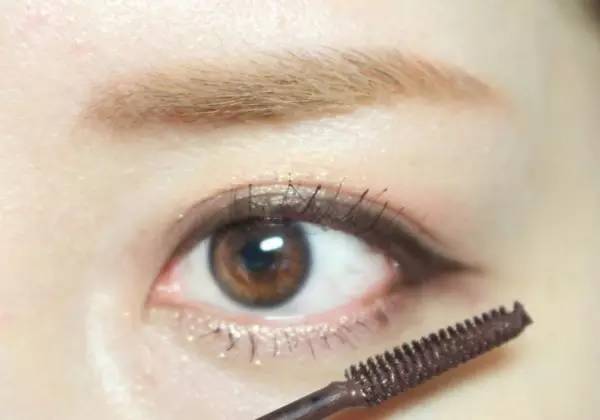 超实用5分钟化妆法，从此让你多睡一小时！