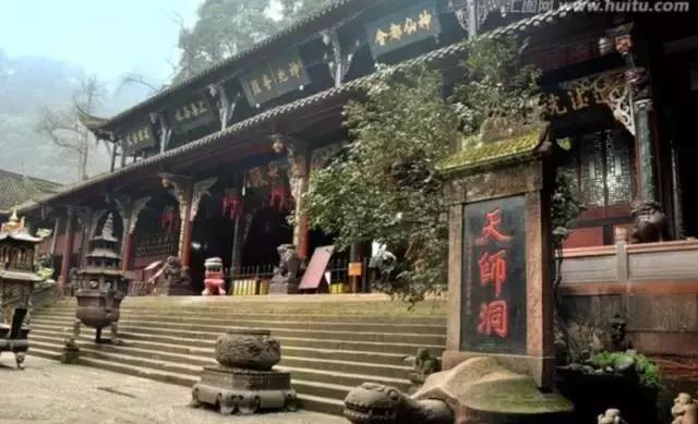 世界双遗峨眉山,双遗马拉松青城山免票吗