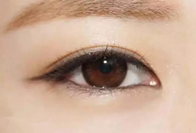 手把手教你画眼妆,一个教程教会你画眼妆