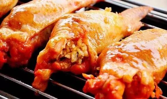 今天来分享一道鸡翅包饭的教程,如何制作正宗鸡翅包饭