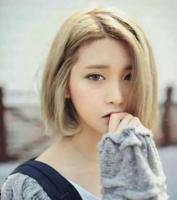 发型怎样打理不显秃头,发型快速打理教程