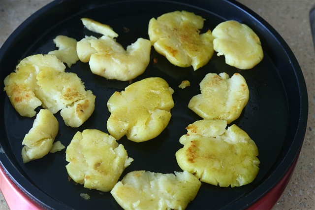 家乡的味道薄饼,家乡的特色小吃土豆饼