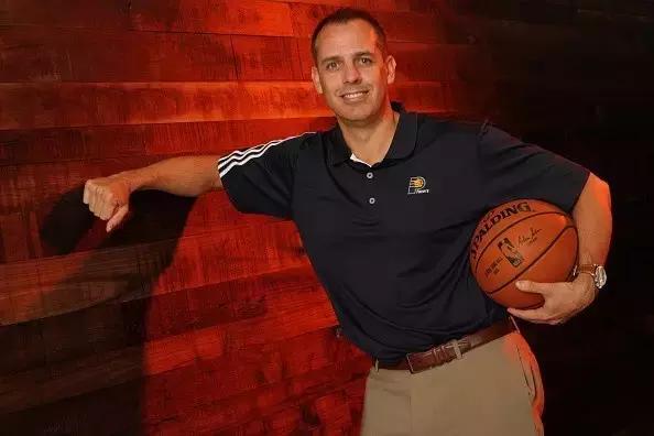 主教练弗兰克沃格尔简介,步行者主教练弗兰克沃格尔