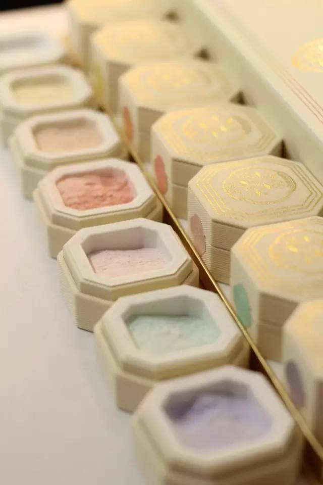 日本资生堂蜜粉,资生堂最新款心机蜜粉