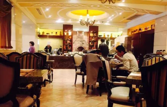 南京哪家自助餐环境性价比最高,南京河西金鹰50层自助餐价格