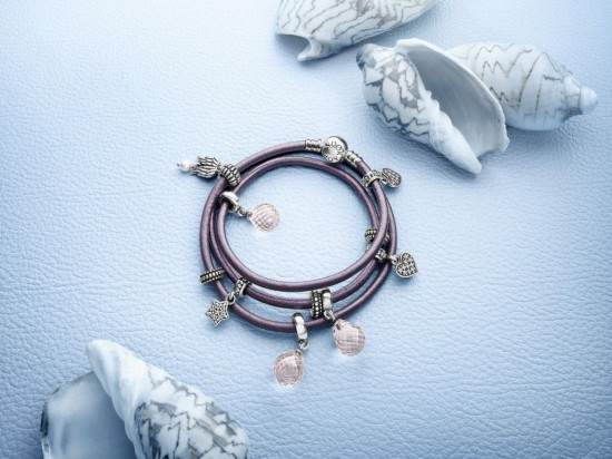 掉进盒子里的东西,掉进海绵宝宝的洞里