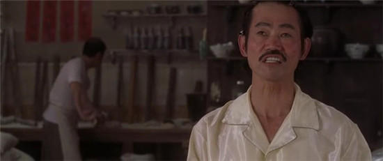 周星驰的黄金配角纷纷离他而去,周星驰的配角为什么会被人熟知