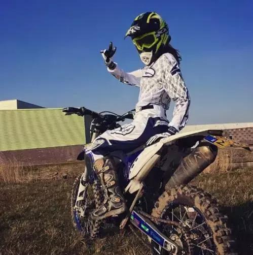 三个月内两次登上VogueParis,这个新秀前途无量