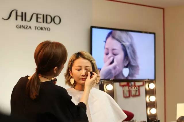 日本资生堂蜜粉,资生堂最新款心机蜜粉