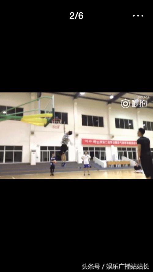 鹿晗打足球视频,鹿晗踢球视频集锦