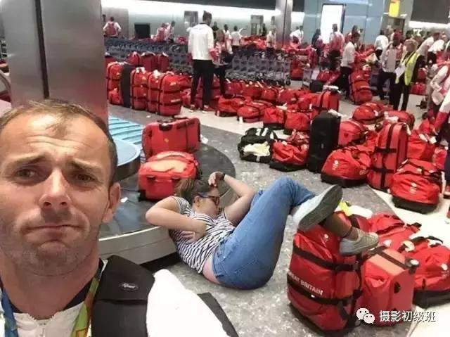 妹子睡姿,姑娘的搞笑睡姿