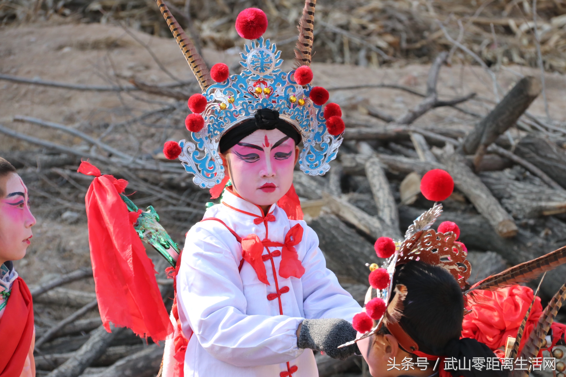 武山秧歌航拍,武山秧歌耍马