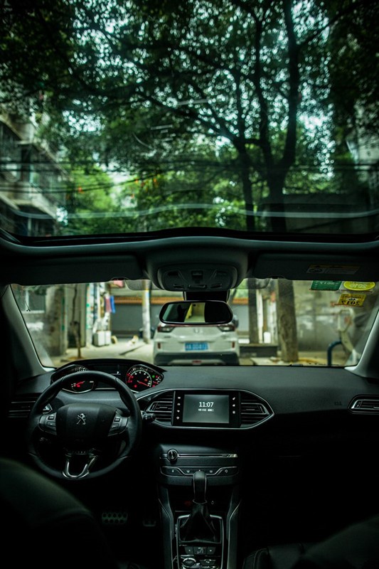 标致308s二手车15年价格1.6t,标致308s顶配睿驰版1.6t