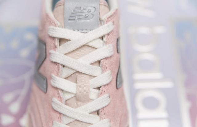 今年运动鞋流行这个色!你还没穿?