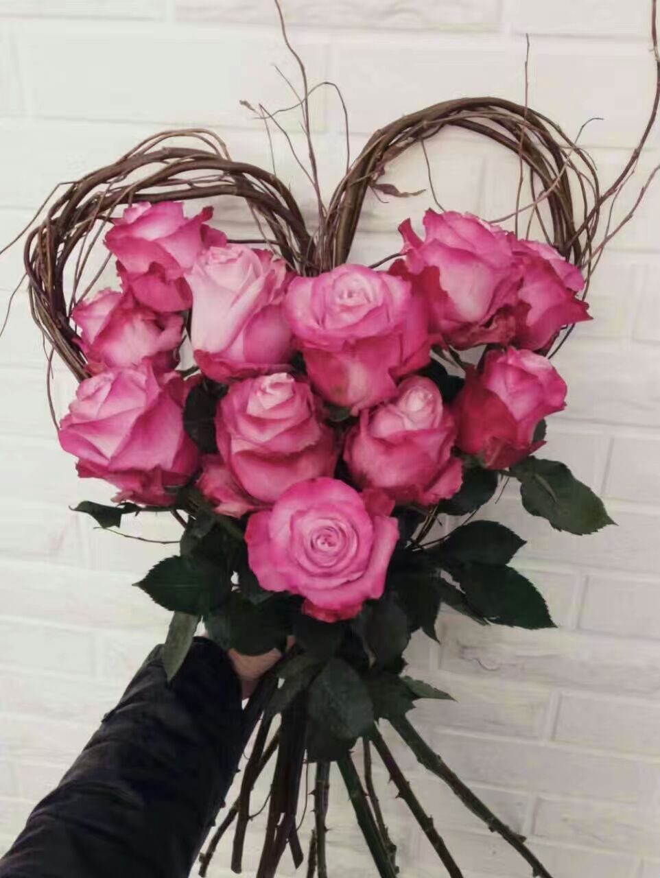 玫瑰集爱与美于一身,集爱与美于一身的玫瑰花