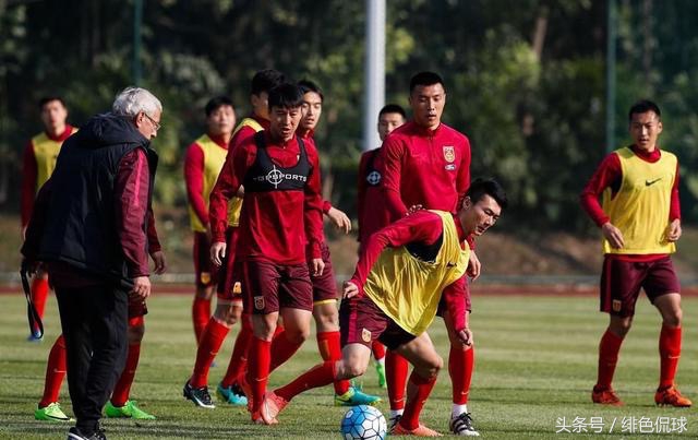 里皮战胜韩国队新闻发布会,里皮解决国足的三大问题
