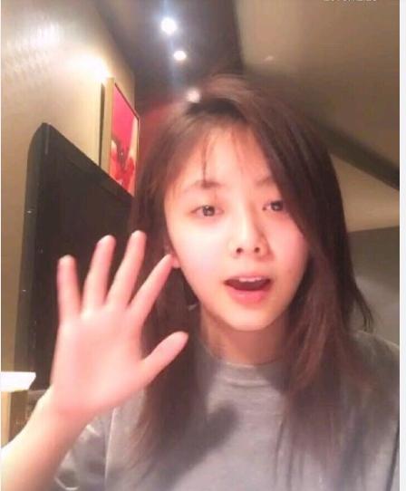 这才是女神该有的样子谭松韵,谭松韵年轻短发