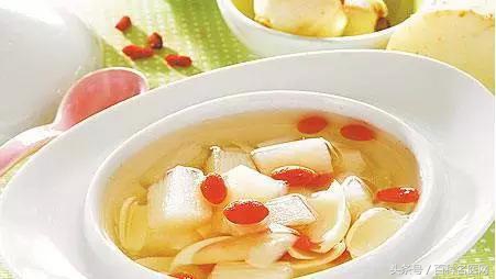 上火喉咙疼嘴上起泡用什么中药,嘴巴起泡嗓子疼吃什么可以去火