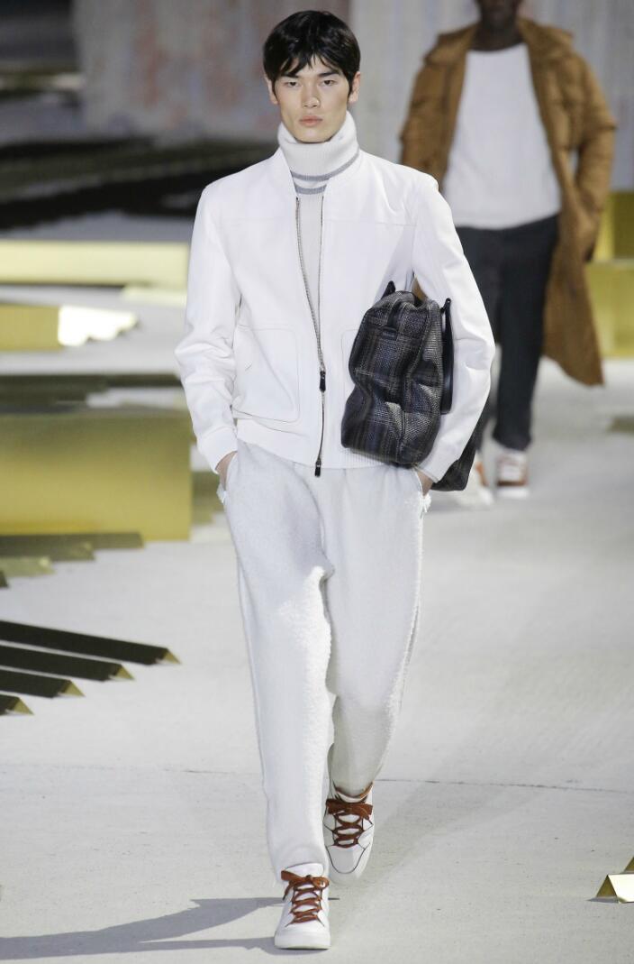 秋冬简约男装,20年秋冬男装流行风格