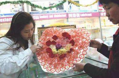 情侣在情人节要注意什么,情人节该怎么给对象准备惊喜