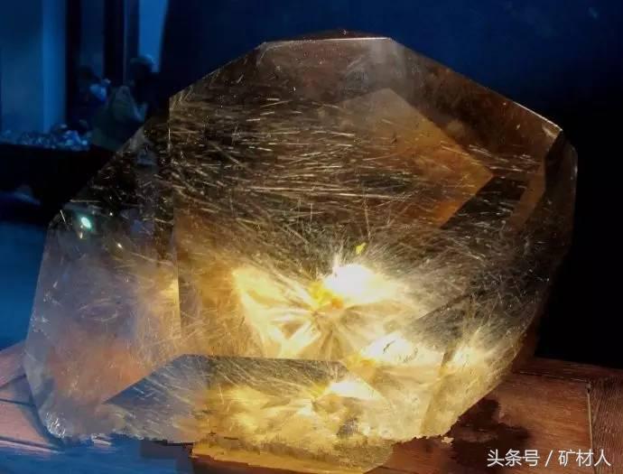 东海的水晶从哪里来的,水晶是在哪里找到的