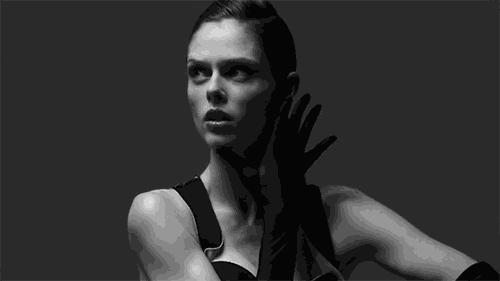 揭发丨拍照片玩摇滚深度网瘾，这竟然都是时尚圈大咖干的事（上）