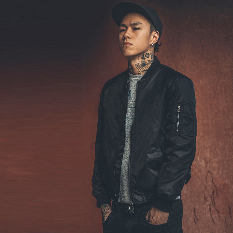 棒球衫穿搭秋冬,早春外套棒球衫情侣