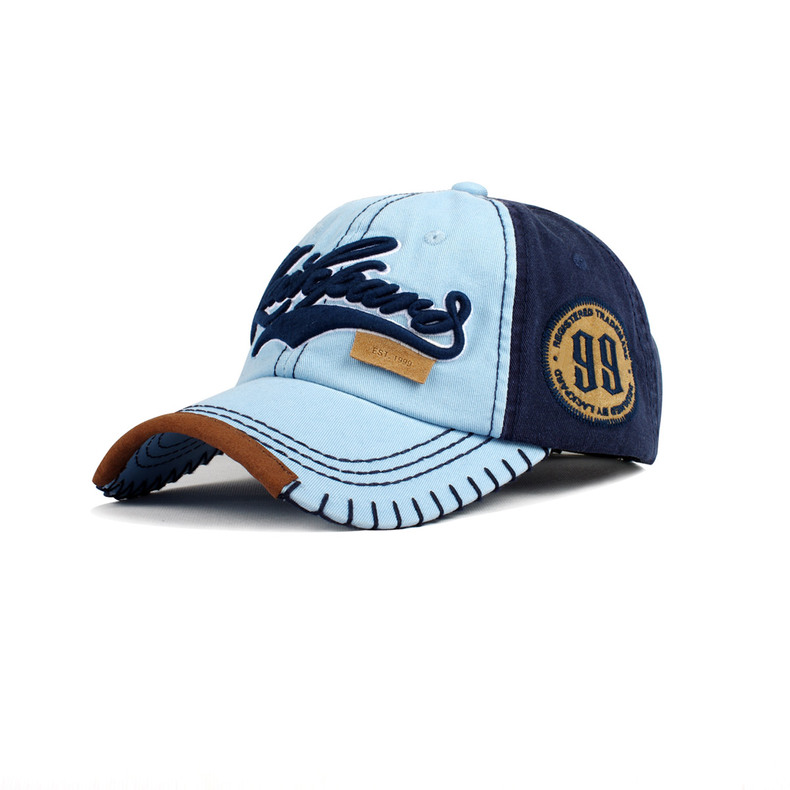 搭配棒球帽的穿搭图片,任性的棒球帽