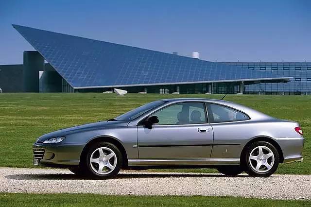 无敌了！穷小伙打烂标致406，改装成法拉利，*博兰**基尼