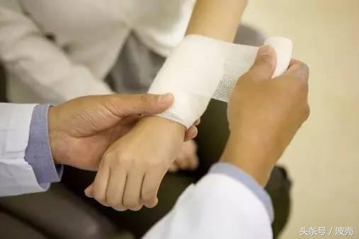 孩子烫伤千万别用这4种急救方法,小孩子烫伤后注意什么