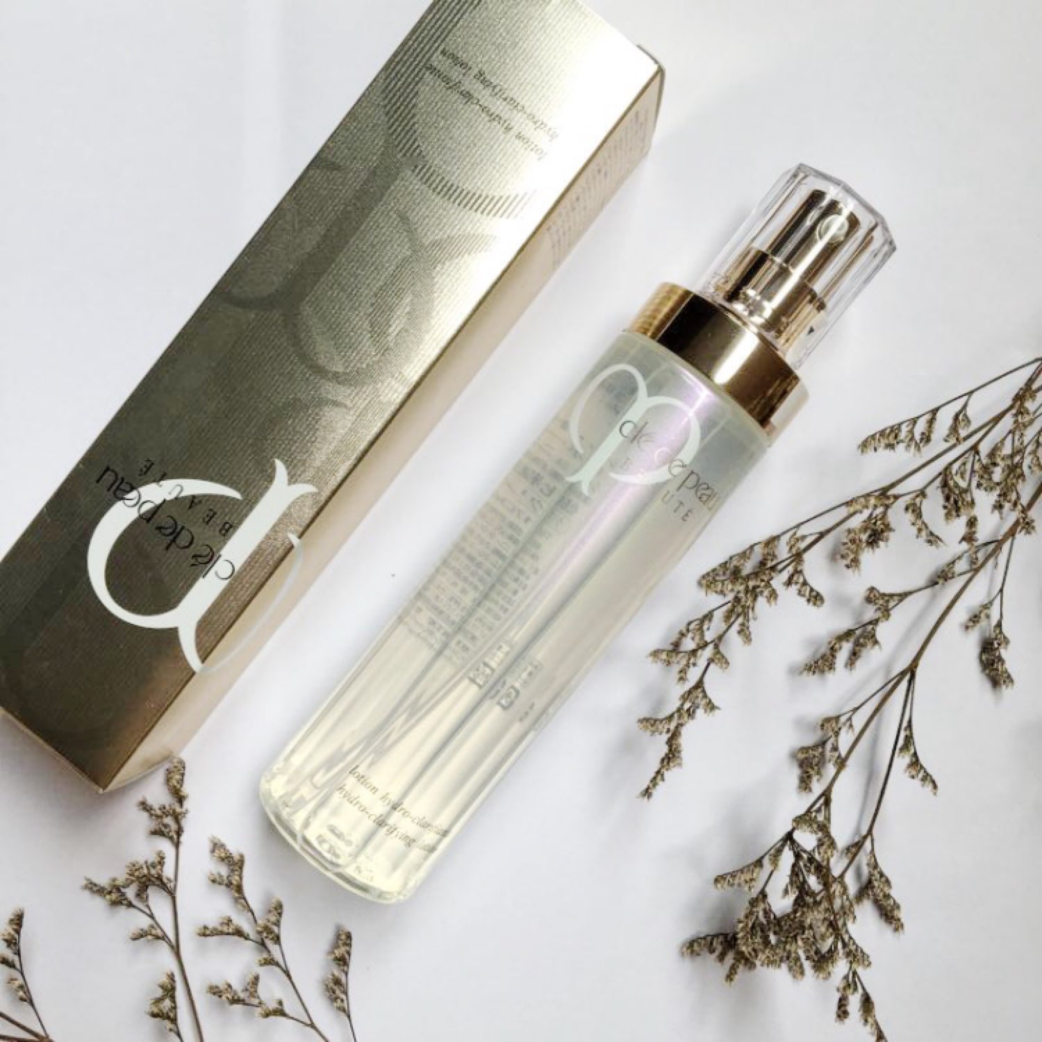 毛孔粗大闭口痘痘粉刺怎么护肤,粉刺闭口的护肤知识