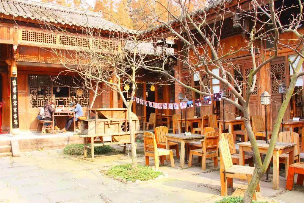 有所大学，叫标榜！逆天颜值碾压成都各大高校！