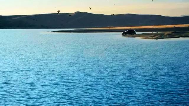 只有台SUV还不行，这些“老驴友”总结的自驾游技巧你知道吗？