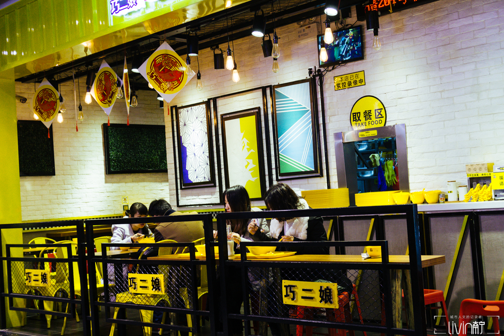 沉浸式逛南宁朝阳百货商店视频,南宁朝阳地下商业街人流