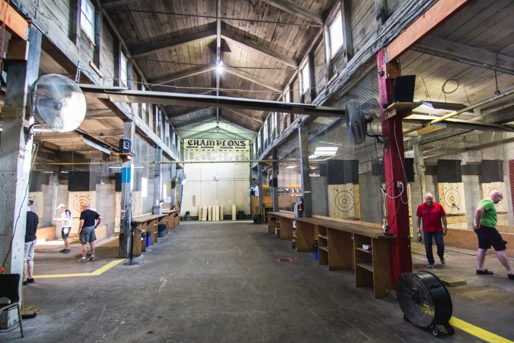 逛老街、扔斧头、高空行走!这样的多伦多,你爱吗?