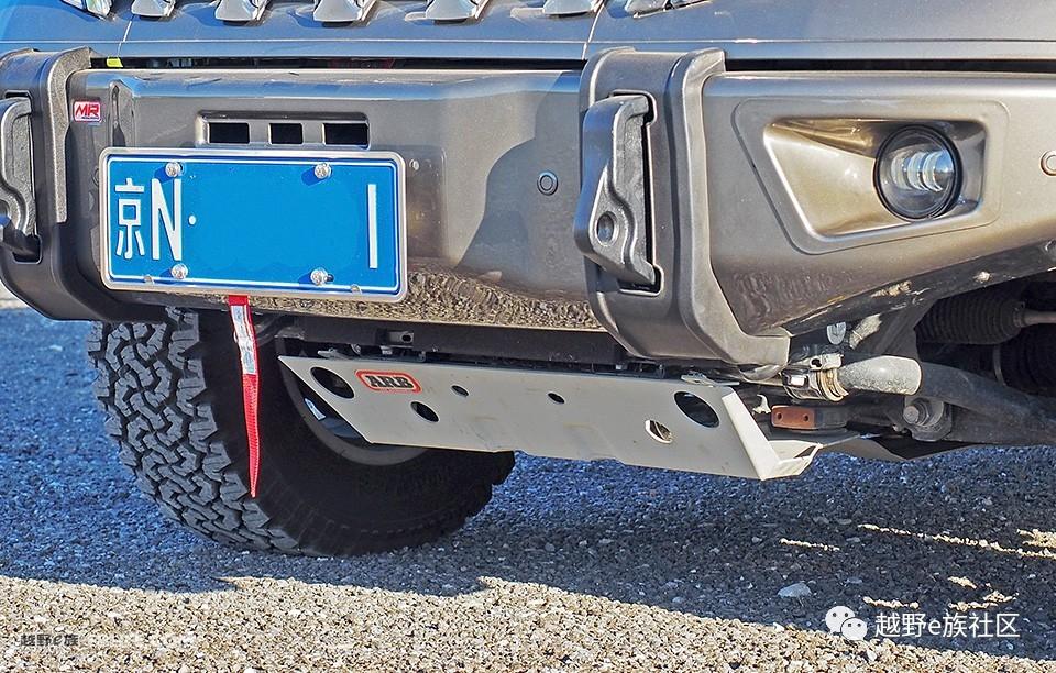 低配新款普拉多内饰改装,2017普拉多2700中东版改装