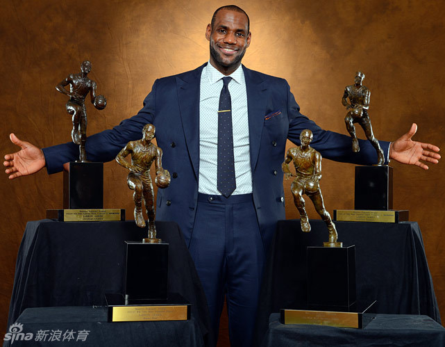 勒布朗詹姆斯超越马龙,勒布朗詹姆斯场均得分