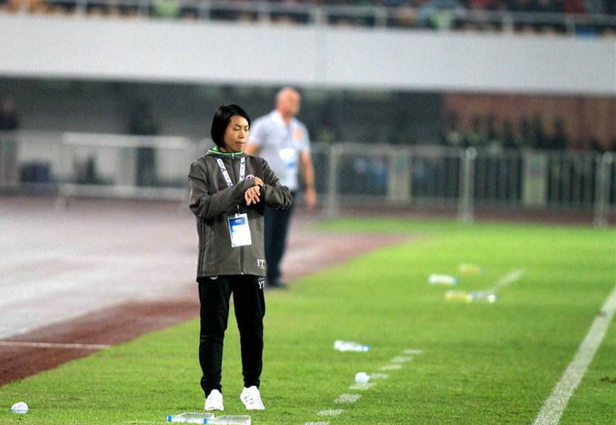 29岁的女少帅，居然能把香港男子足球，带到亚冠赛场！