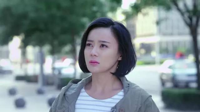 《云巅之上》已向你发送娱乐圈生存宝典，收好不谢！