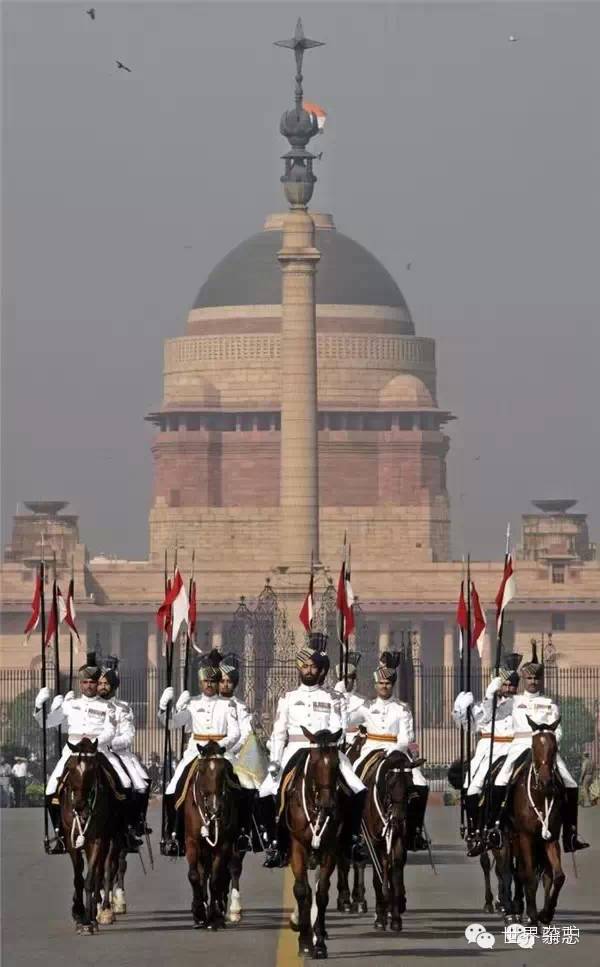 这个免签邻国最近因为一部电影又火了,简直美到逆天!