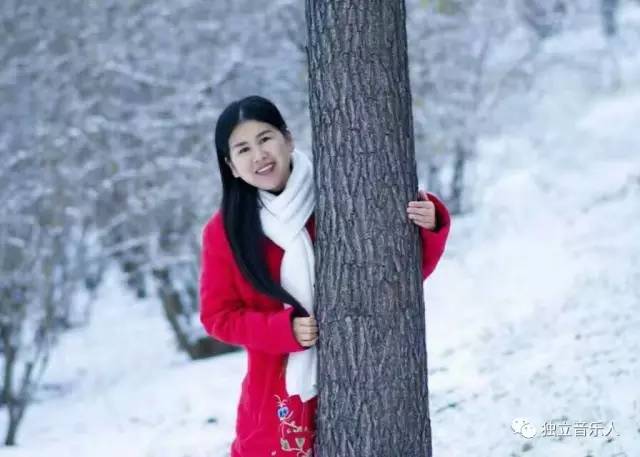 新歌推荐｜《圣洁之光》，王小雅、刘亦敏、思予作品