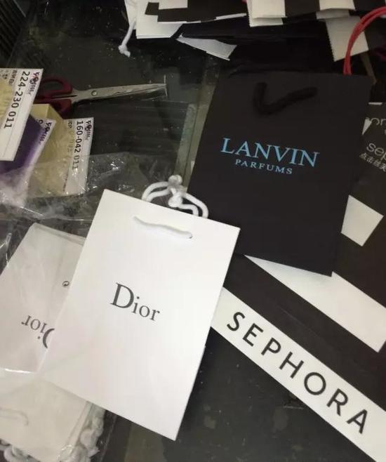 警方查封假香水,杭州抓获卖假香水化妆品