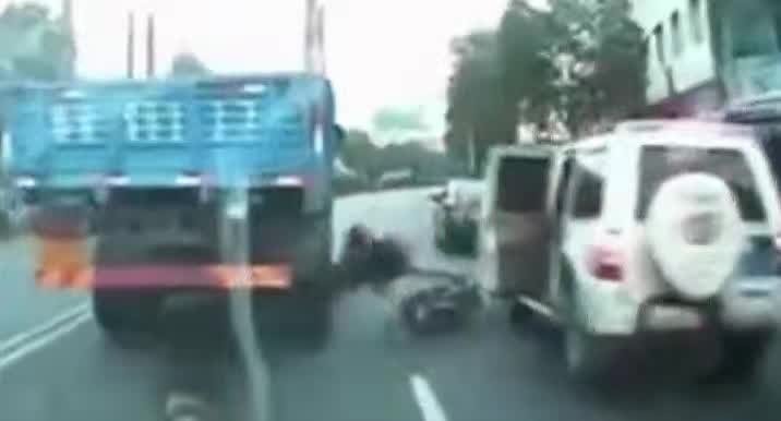 爱车总动员第二季,爱车总动员视频