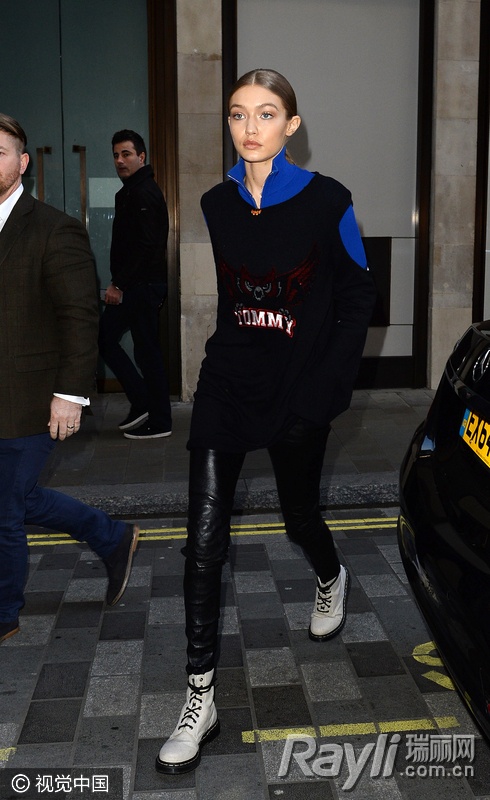 你还在穿小白鞋么,你还在穿所谓的网红鞋吗