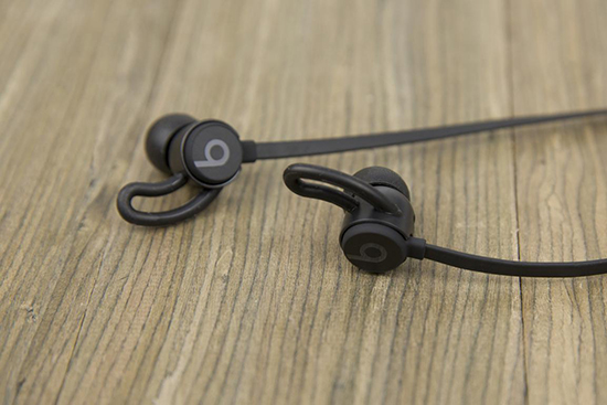 beatsx无线蓝牙入耳式耳机使用,beatsx蓝牙无线入耳式耳机怎么样